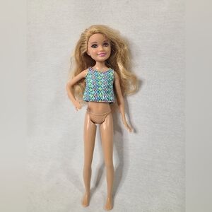 BARBIE Stacie 9" doll strawberry blonde hair green eyes 2010